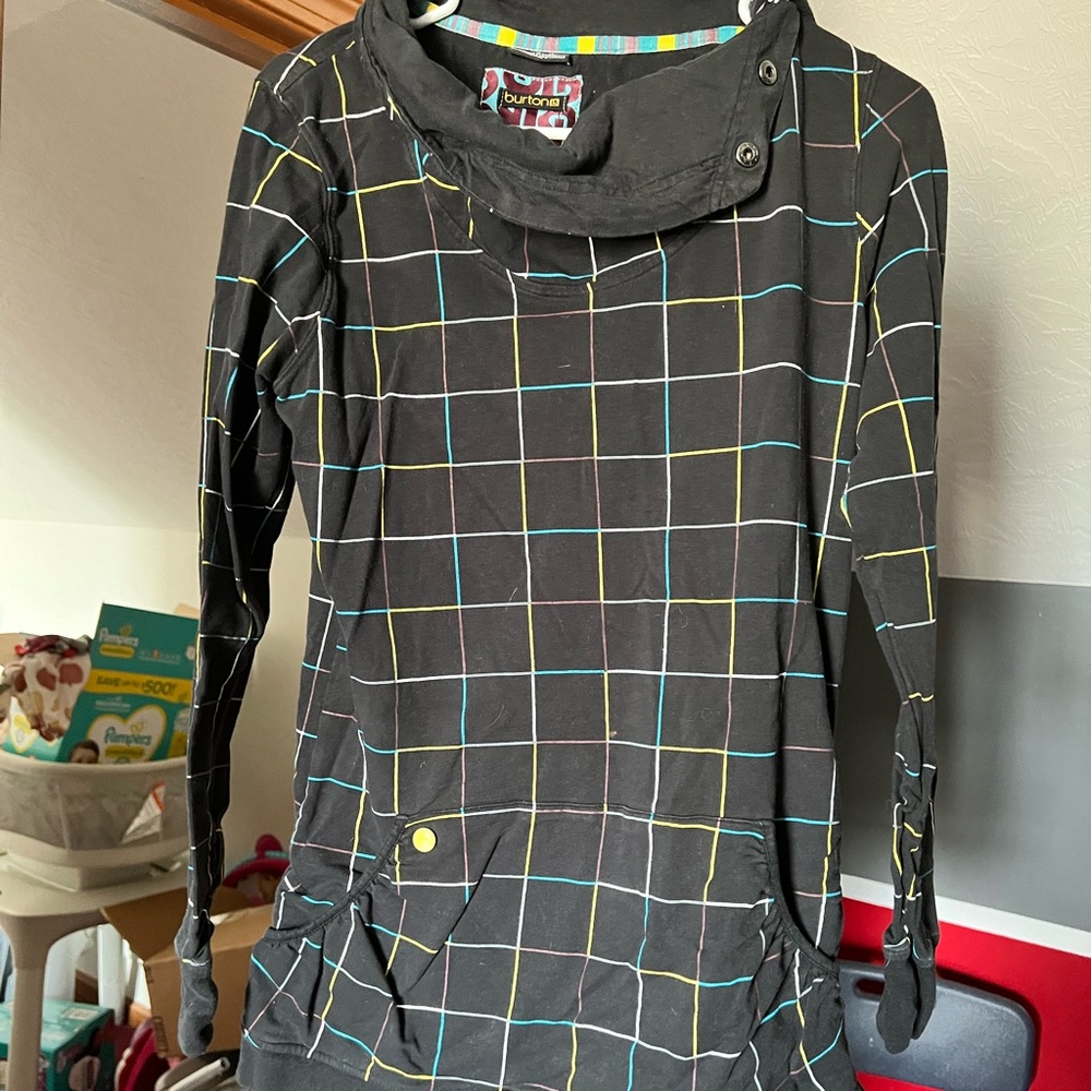 Burton pullover with pocket